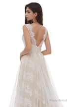 Champagne Tulle Lace Deep V-neck Backless Pearls Wedding Dresses