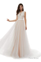 Champagne Tulle Scoop Neck Lace Appliques Beading Wedding Dresses