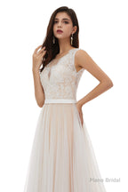 Champagne Tulle Scoop Neck Lace Appliques Beading Wedding Dresses