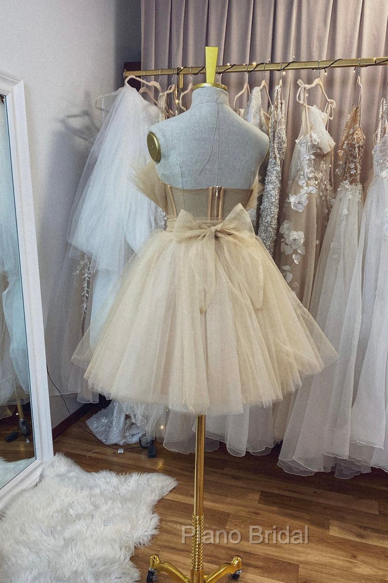 Champagne Tulle Short A-Line Formal Prom Dresses, Lovely Strapless Party Dresses Secondary image