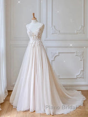 Champagne V Neck Tulle Lace Long Formal Prom Dresses Evening Dresses A Line Sleeveless Formal Dresses