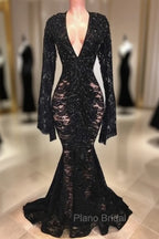 Chic Black Lace V-neck Long Sleevess Mermaid Formal Prom Dresses Sheer Floor Length Evening Gowns