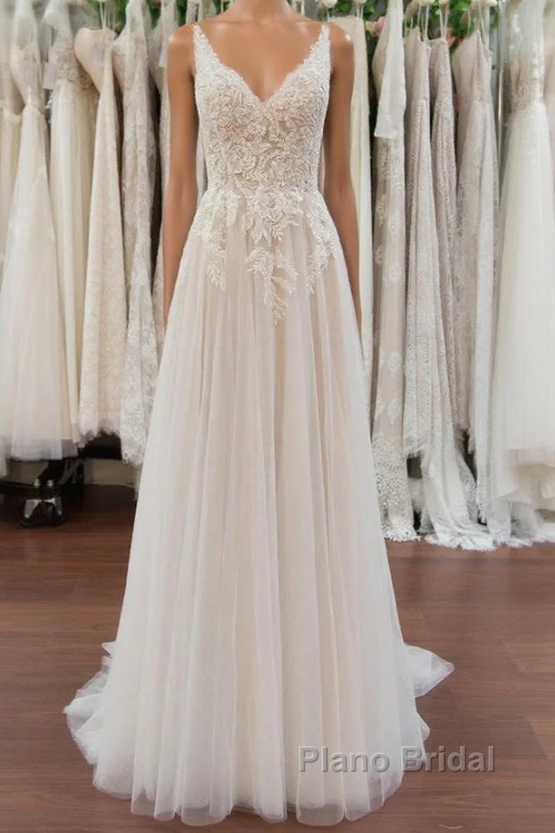 Chic Long A line V neck Appliques Lace Tulle Wedding Dress Main image