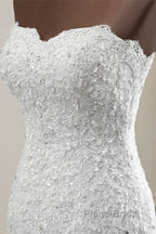 Chic Long Mermaid Strapless Lace Appliques Wedding Dress