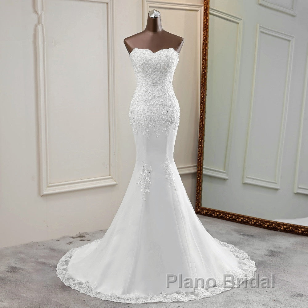 Chic Long Mermaid Strapless Lace Appliques Wedding Dress
