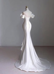 Chic White Satin Sweetheart Beaded Wedding Party Dresses, White Satin Formal Dresses