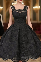 Classic Square Knee-Length Sleeveless Black Lace Homecoming Dresses