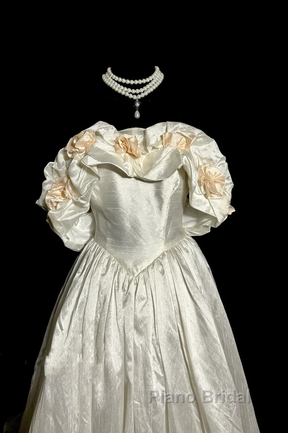 Classy Ball Gown Off The Shoulder Lace Ivory Long Wedding Dresses Bridal Dresses