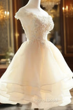 Cute Champagne Organza Layers Knee Length Homecoming Dresses with Lace, Short Formal Prom Dresses