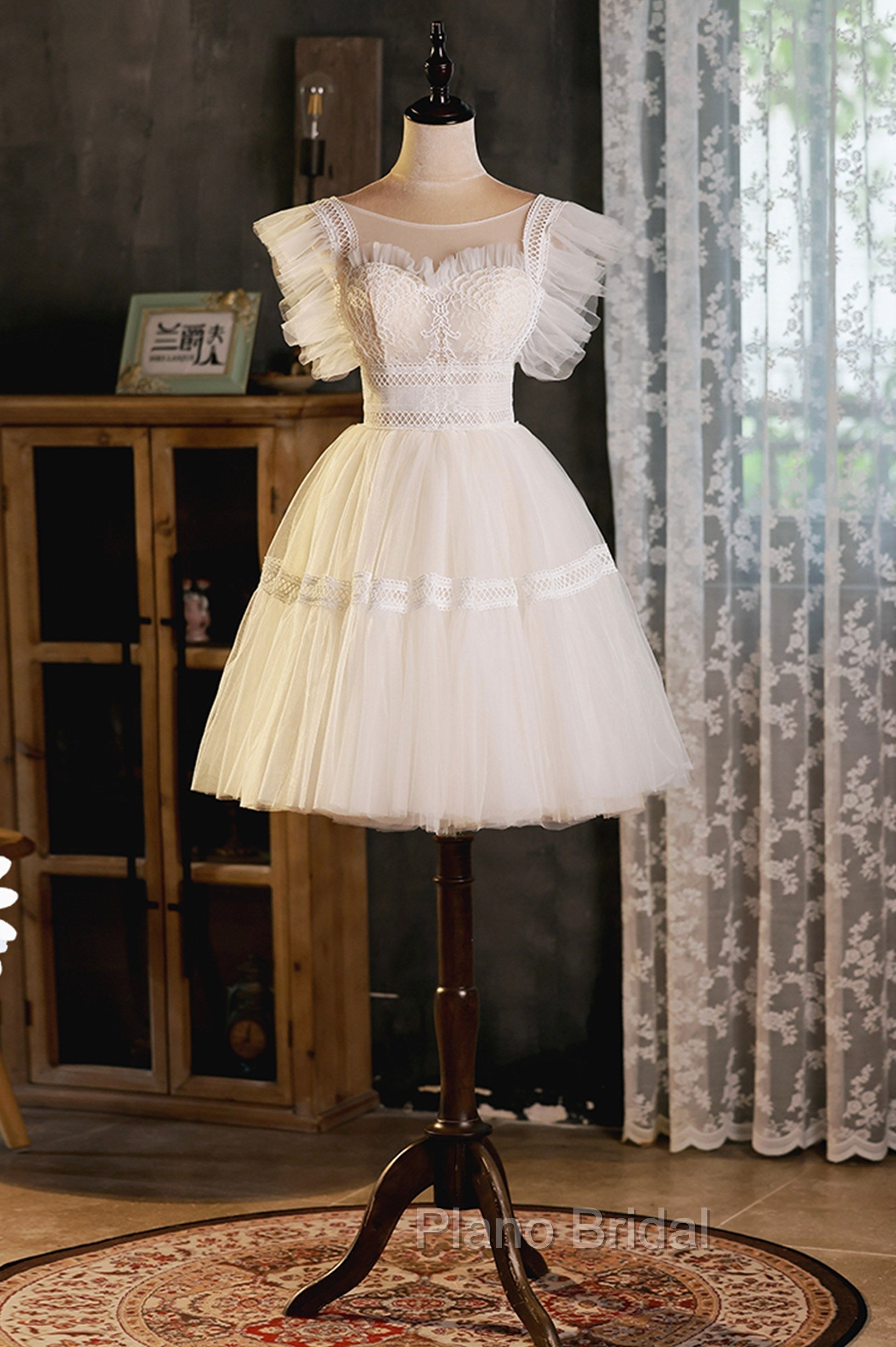 Cute Lace Short A-Line Formal Prom Dresses, Champagne Mini Homecoming Party Dresses Secondary image