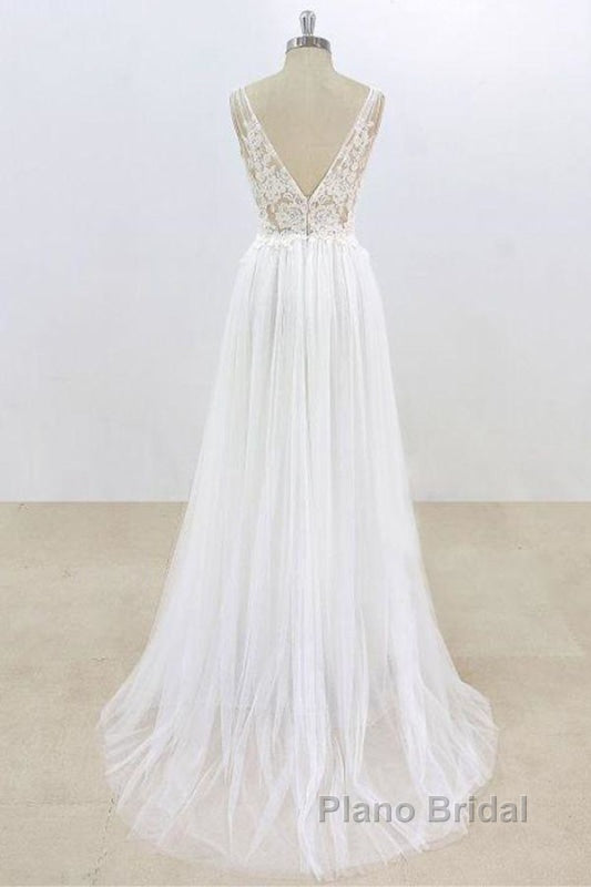 Deep V-neck Lace A-line Tulle Wedding Dress Secondary image