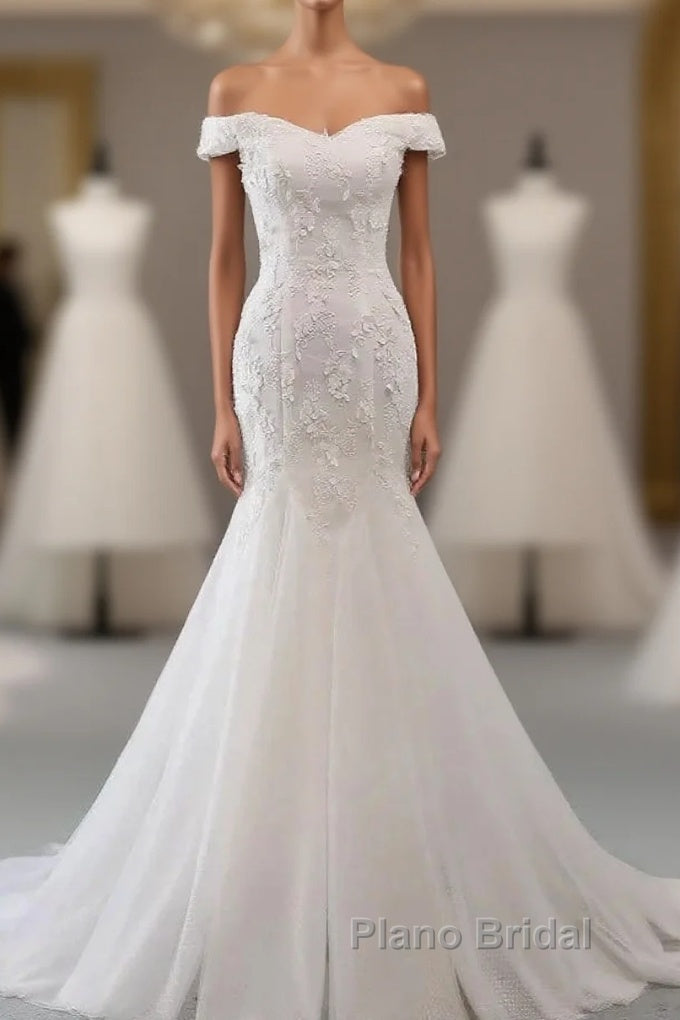 Elegant Off-The-Shoulder Mermaid Long Wedding Gown With Lace Appliques Main image