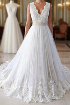 Elegant V-neck Lace Tulle A-line Wedding Dress