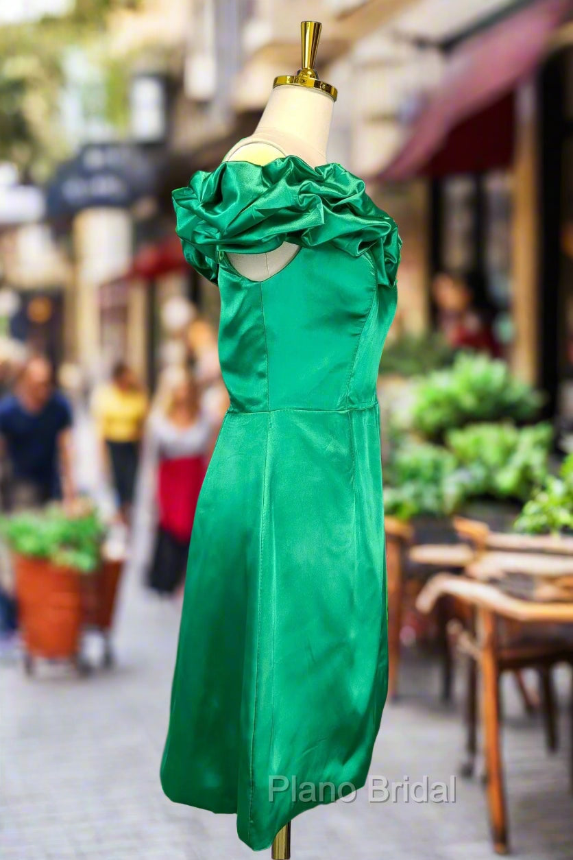 Emerald Green Sheath/Column Off-the-Shoulder Sleeveless Satin Short/Mini Homecoming Dresses With Ruffles Secondary image