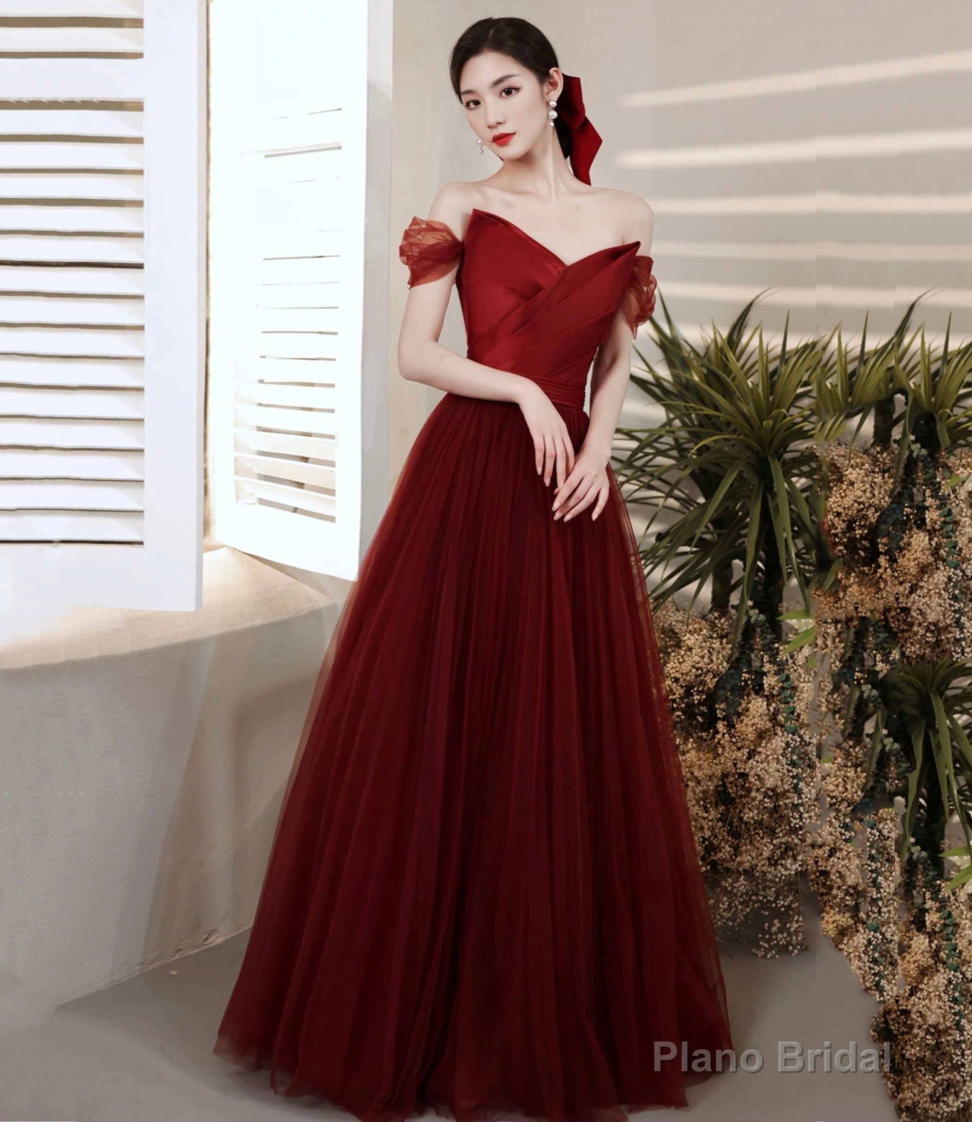 Burgundy tulle long prom dress A-line evening dress Main image