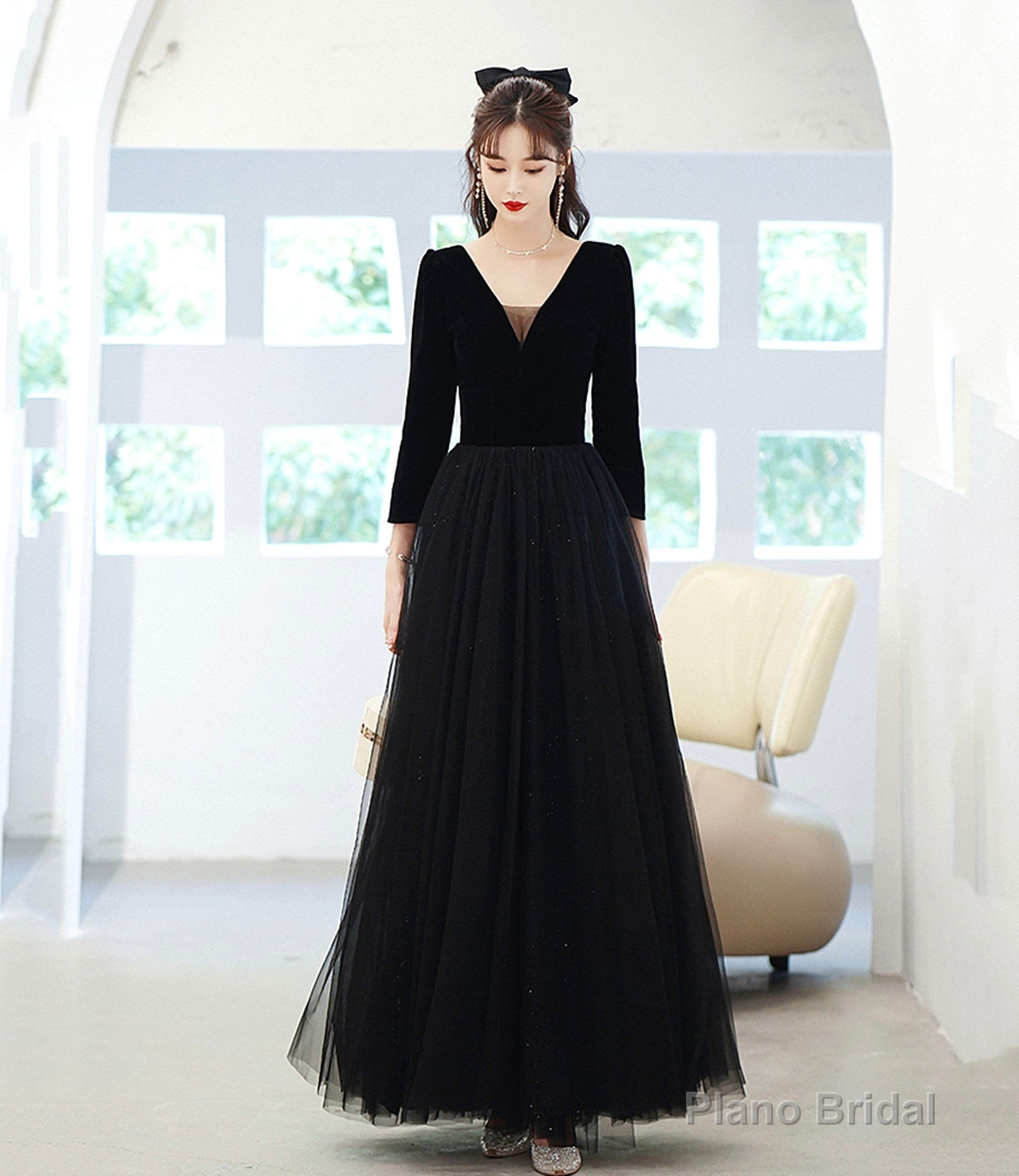 Black V-neck long sleeve prom dress evening dress Main image