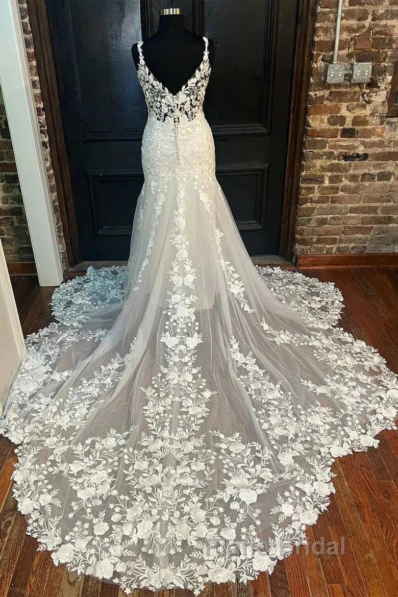 Floral Lace V-Neck Trumpet Long Wedding Dresses Secondary image