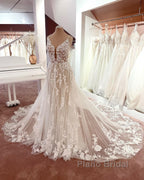 Gorgeous Spaghetti-Straps Lace Wedding Dress Tulle Sleeveless Bridal Gowns