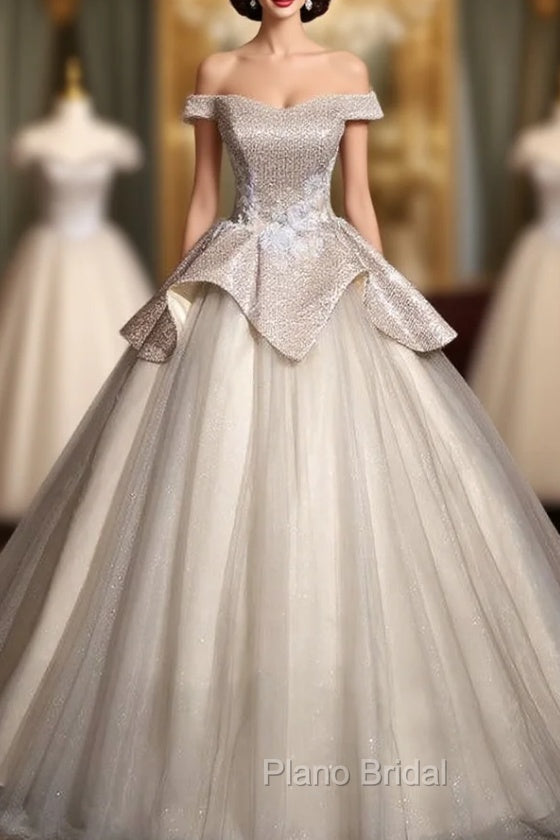 Gray Tulle Sequins Appliques Quinceanera Dresses Main image