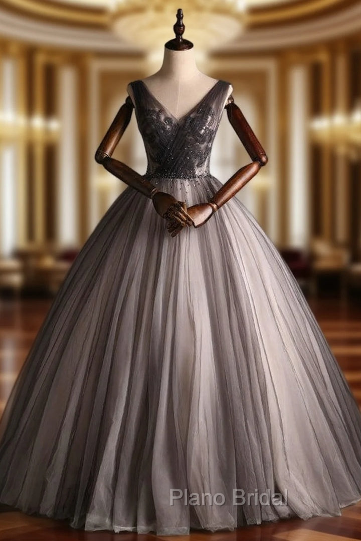 Gray Tulle V-neck Appliques Beading Sequins Quinceanera Dresses Main image
