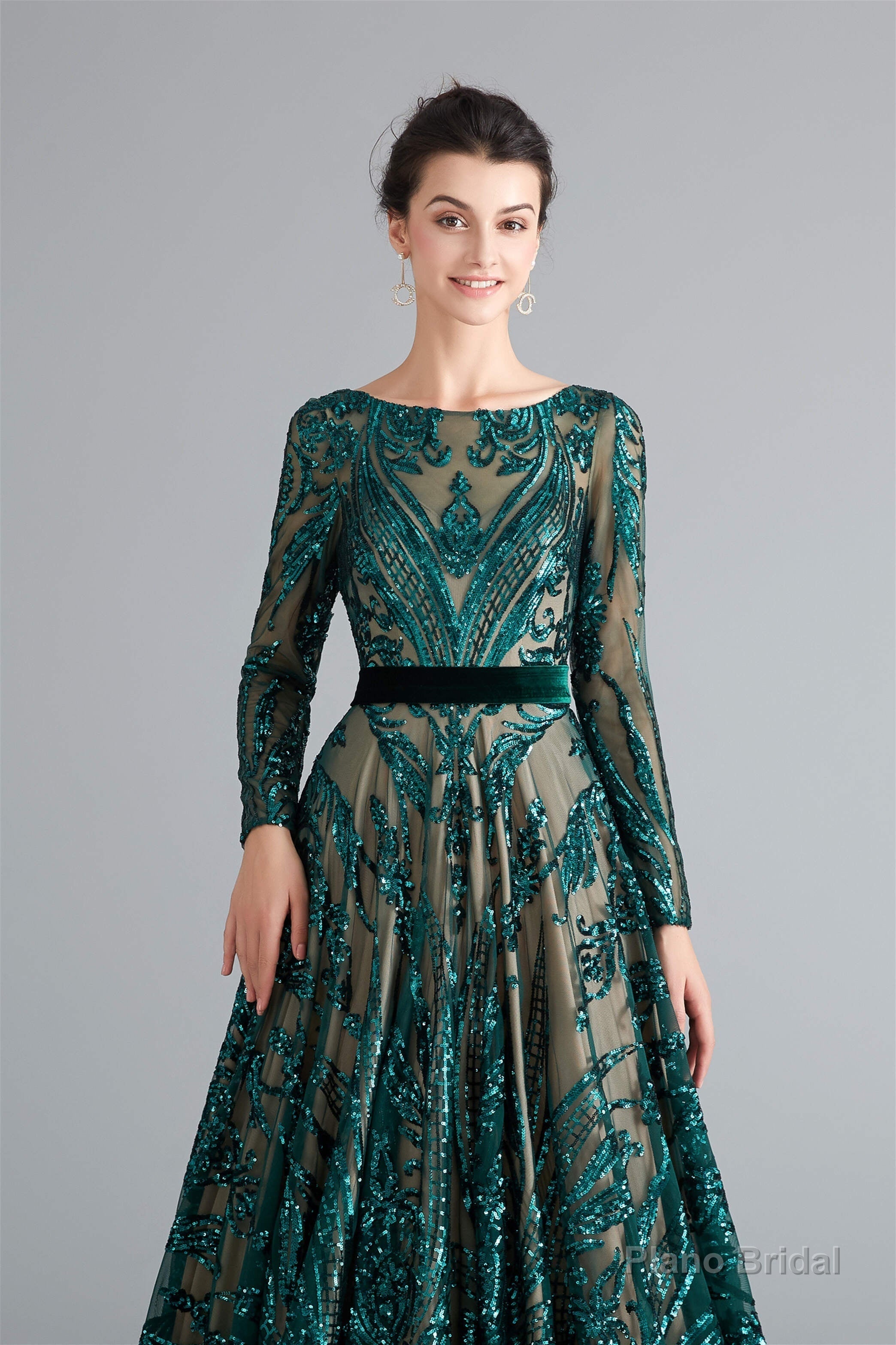 A-Line Luxury Sequins Long Sleeve Backless Prom Dresses