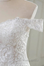 Lace Off-The-Shoulder Trumpet Long Wedding Dresses