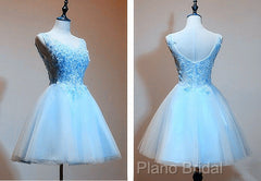 Light Blue Tulle Short Party Dresses With Lace Applique, V-Neckline Homecoming Dresses