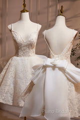 Light Champagne V-Neck Lace Short Formal Prom Dresses, A-Line Spaghetti Straps Backless Party Dresses With Bow