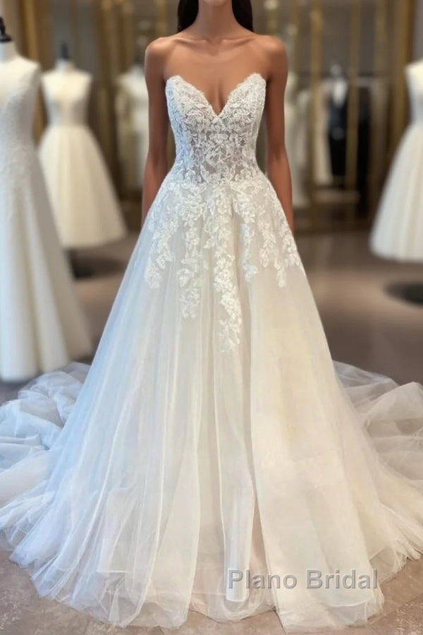 Long A-line Sweetheart Tulle Wedding Dress with Lace Main image
