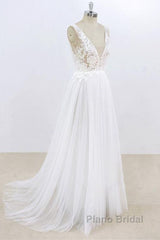 Long A-line V-neck Lace Tulle Open Back Wedding Dress