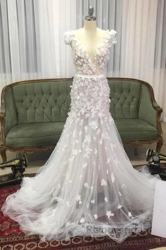 Mermaid V Neck Hand Made Flowers Tulle Wedding Dresses Secondary image