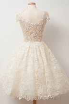 A-line Scoop Lace Short Formal Prom Dresses Cap Sleeves Homecoming Dresses