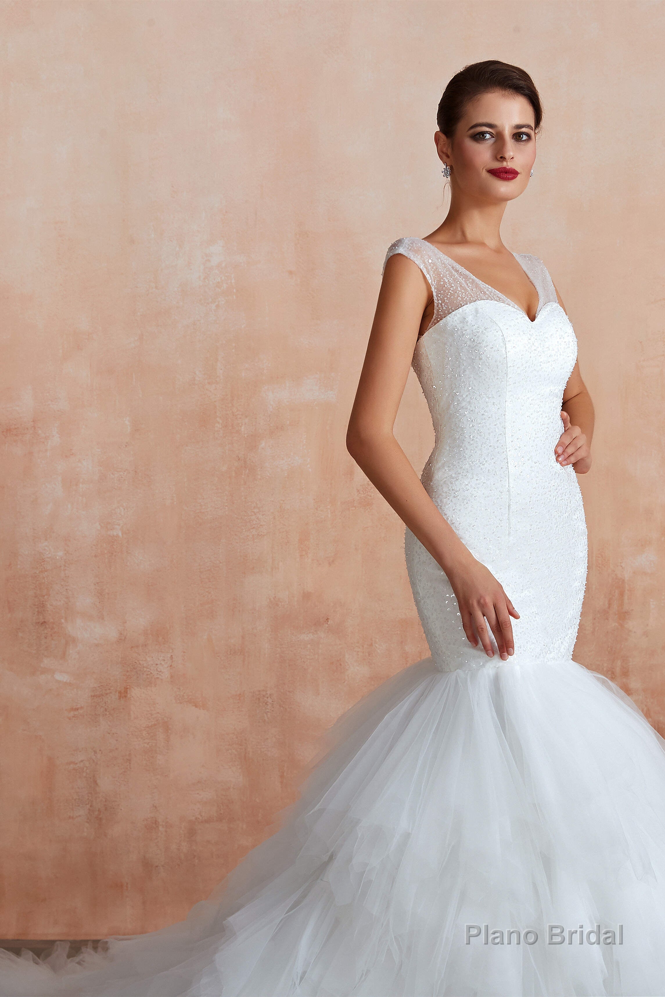 Multi-Tiered Lace-Up Mermaid Wedding Dresses with Chapel Train