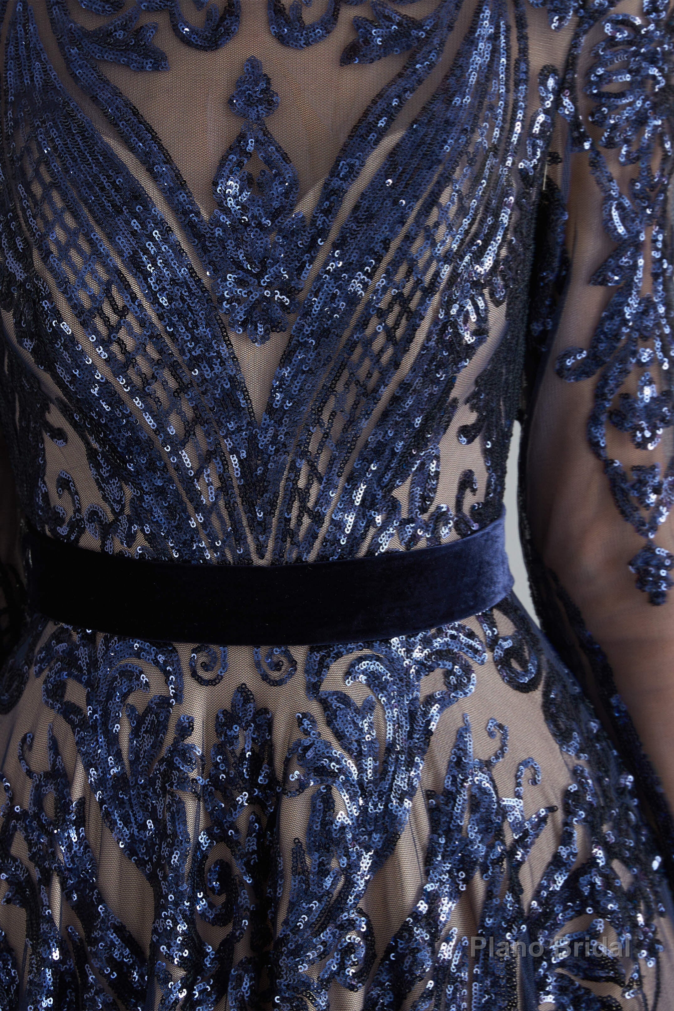 A-Line Luxury Sequins Long Sleeve Backless Prom Dresses