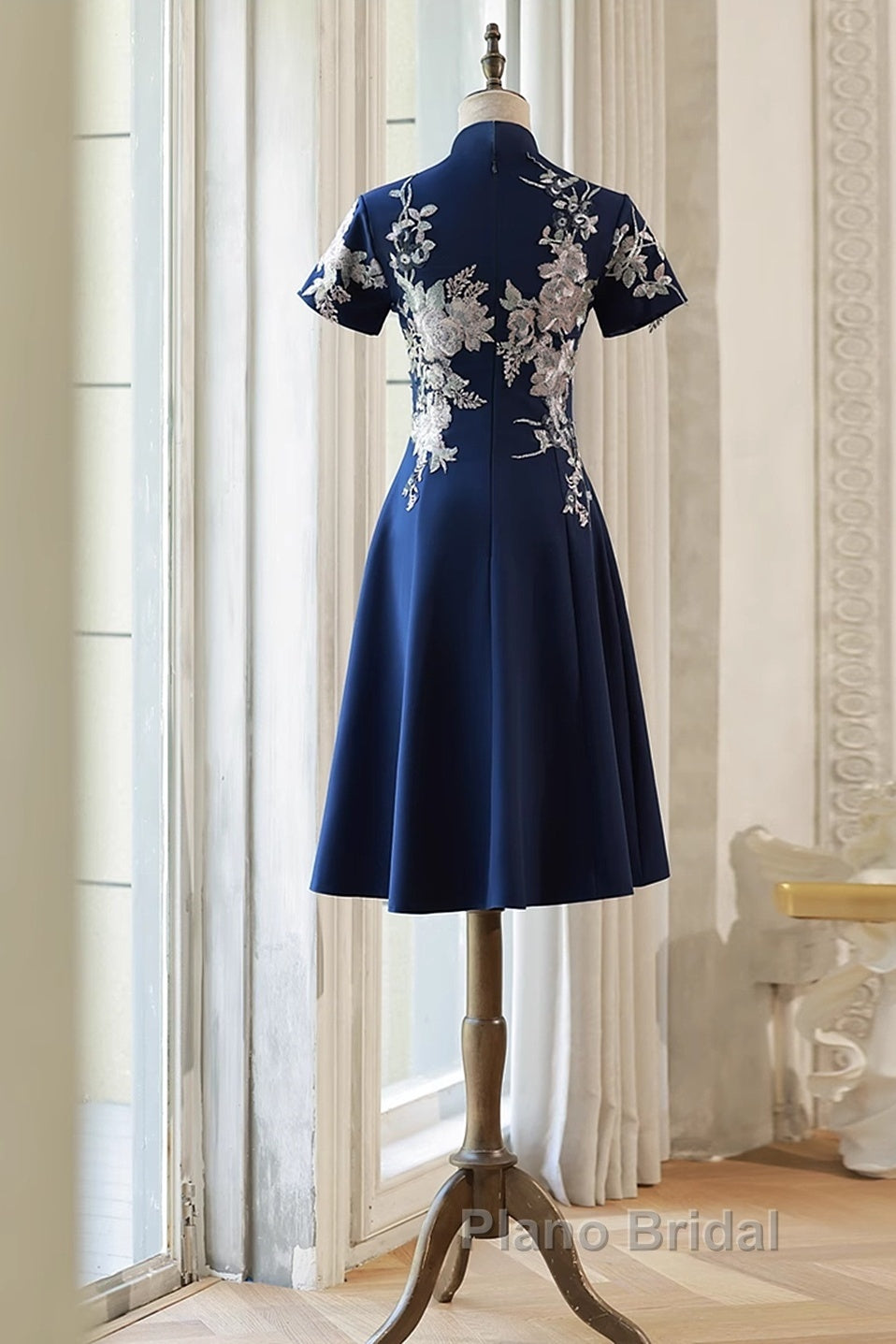 Navy Blue Short Sleeves Party Dresses With Lace Applique, Short Cute Blue Wedding Party Dresses Secondary image