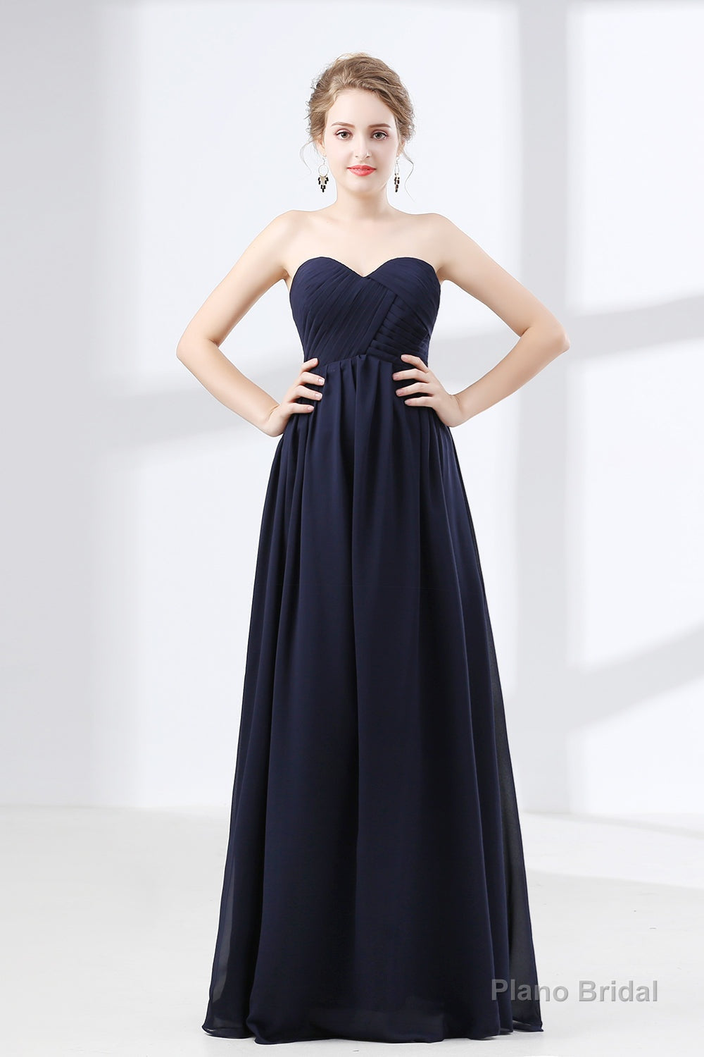 Navy Blue Sweetheart High Waist Chiffon Pleats Bridesmaid Dresses Main image