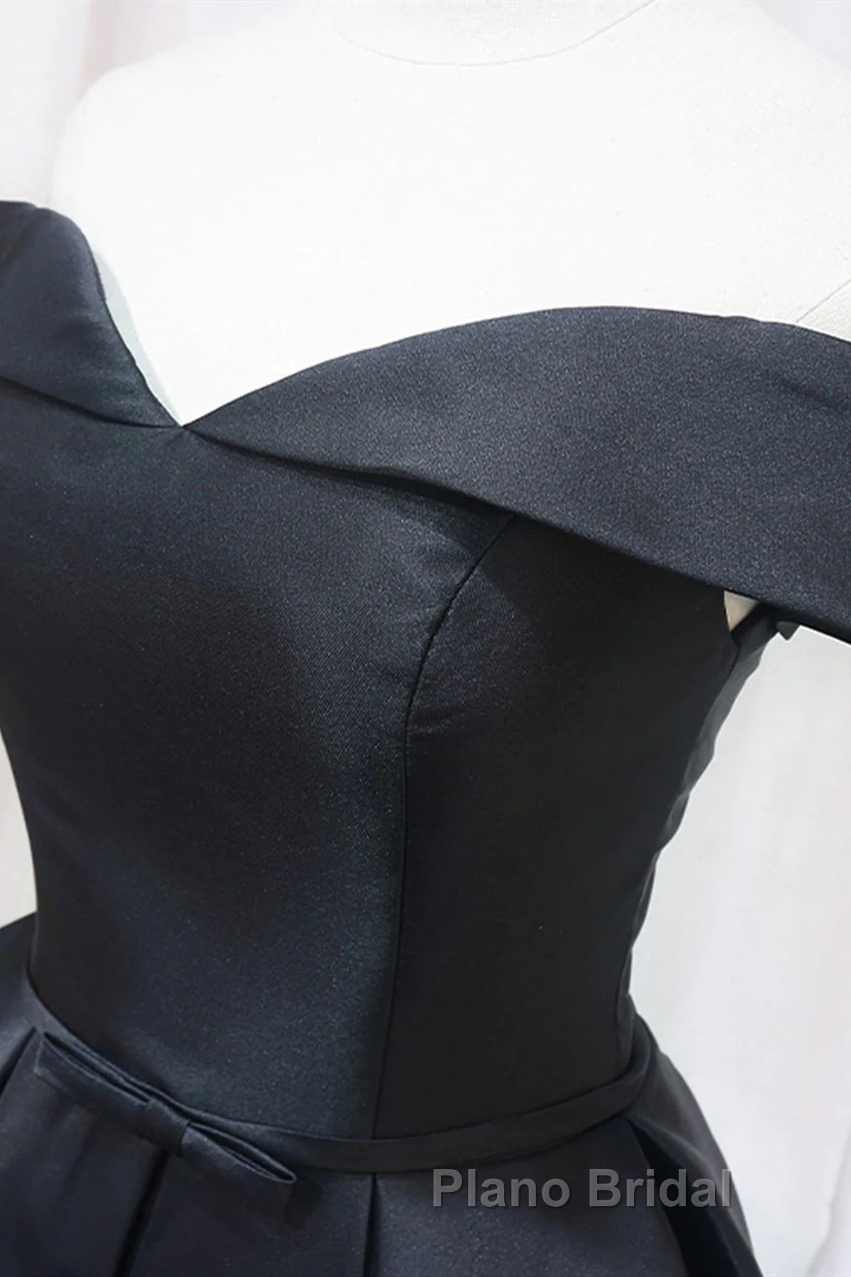 Off the Shoulder Short Black Formal Prom Dresses, Off Shoulder Short Black Formal Graduation Dresses