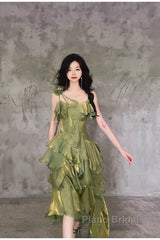 Pretty Irregular Ruffled Spaghetti Straps Green Formal Prom Dresses With Detachable Rose Long Birthday Dresses For Women
