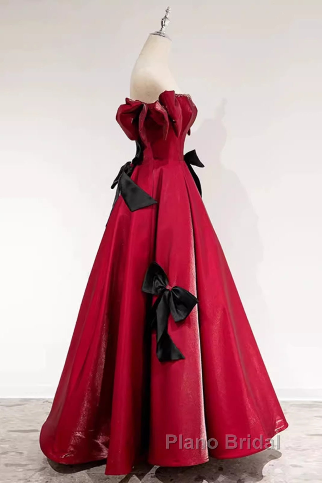 Princess A Line Off The Shoulder Party Dresses Red Formal Prom Dresses Secondary image