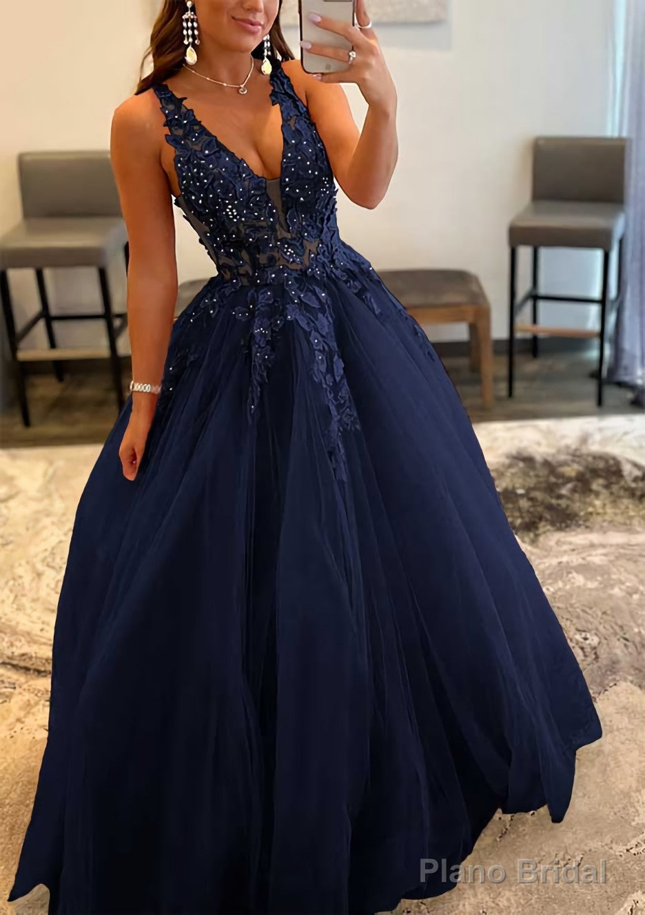 Princess A-line V Neck Sleeveless Sweep Train Tulle Prom Dresses With Appliqued Beading Secondary image