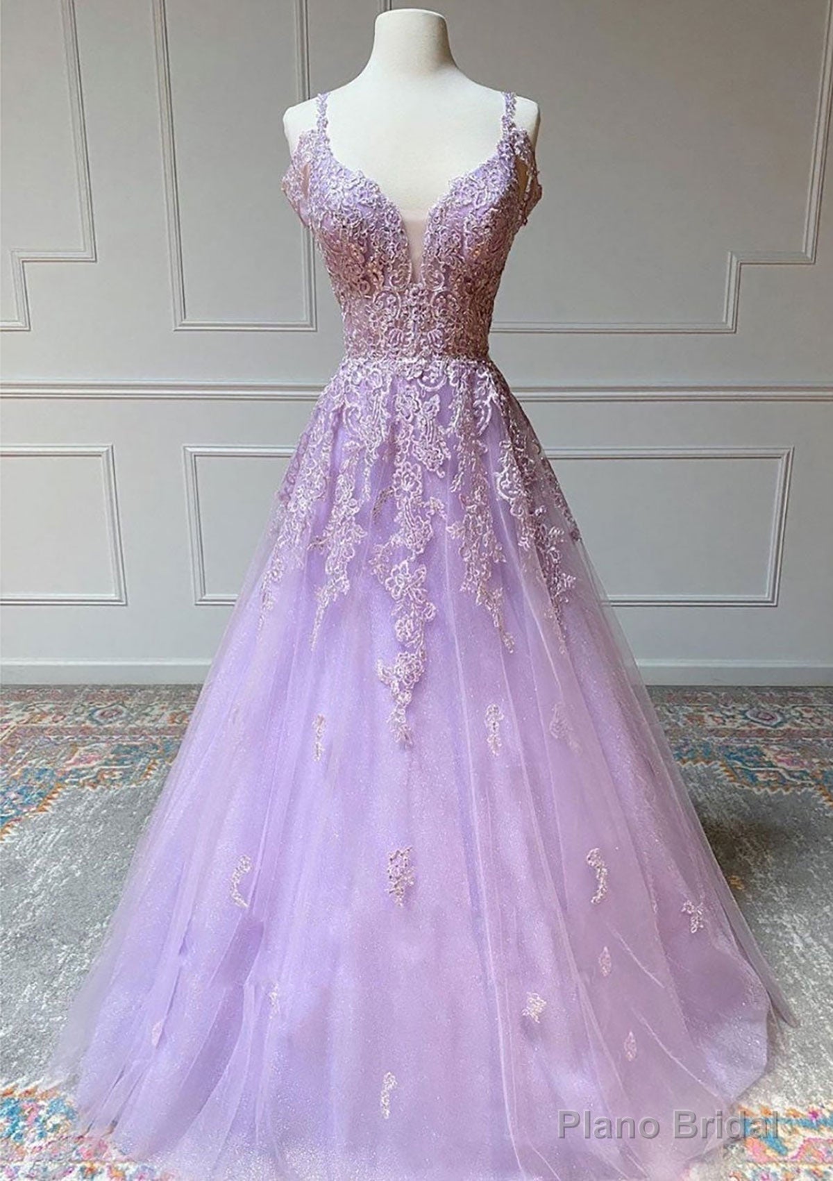 Princess Spaghetti Straps Floor-Length Tulle Prom Dress With Beading Appliqued Main image