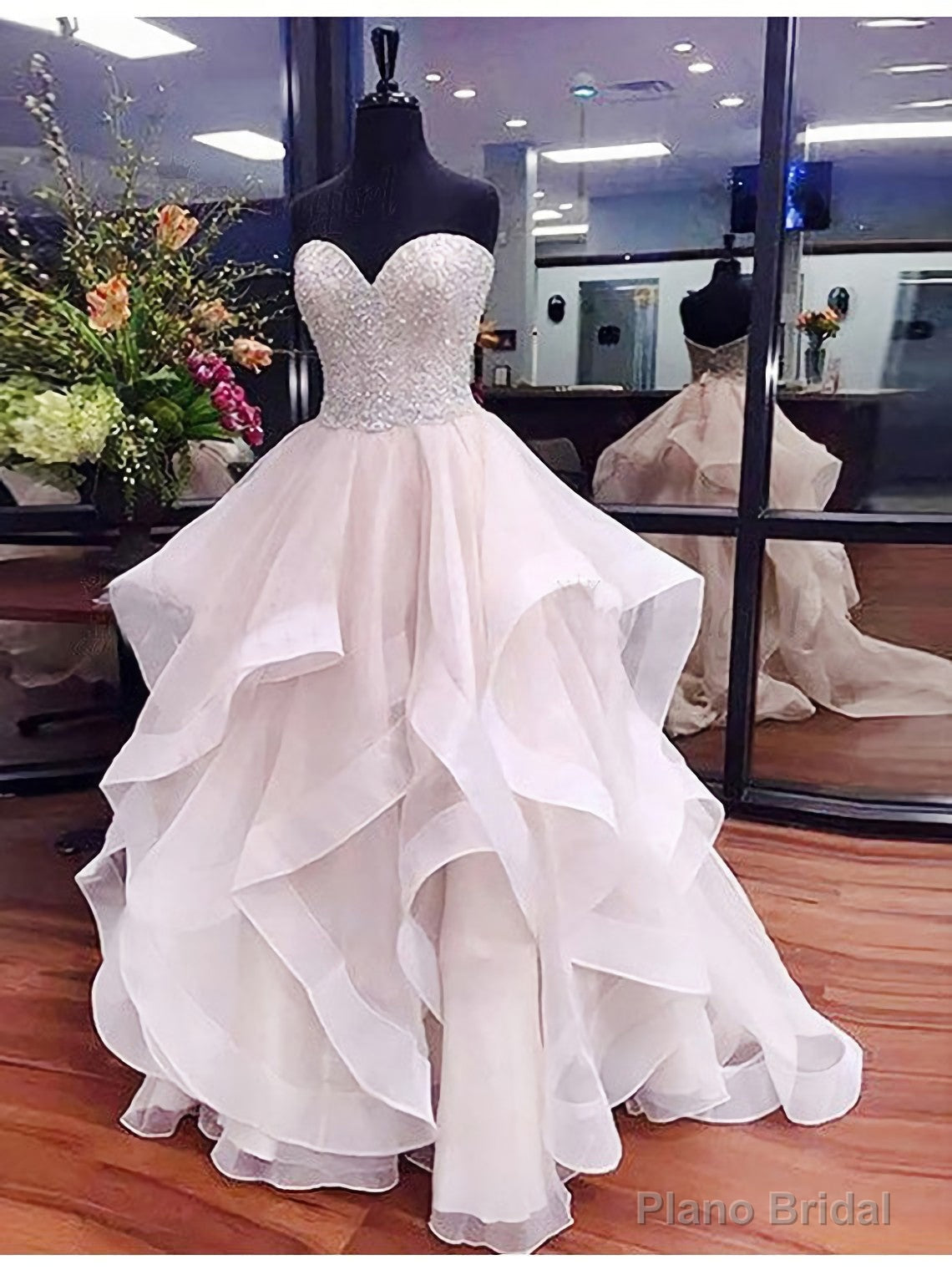 A Line Sweetheart Asymmetrical Ivory Organza With Lace Beading Prom Dresses Main image