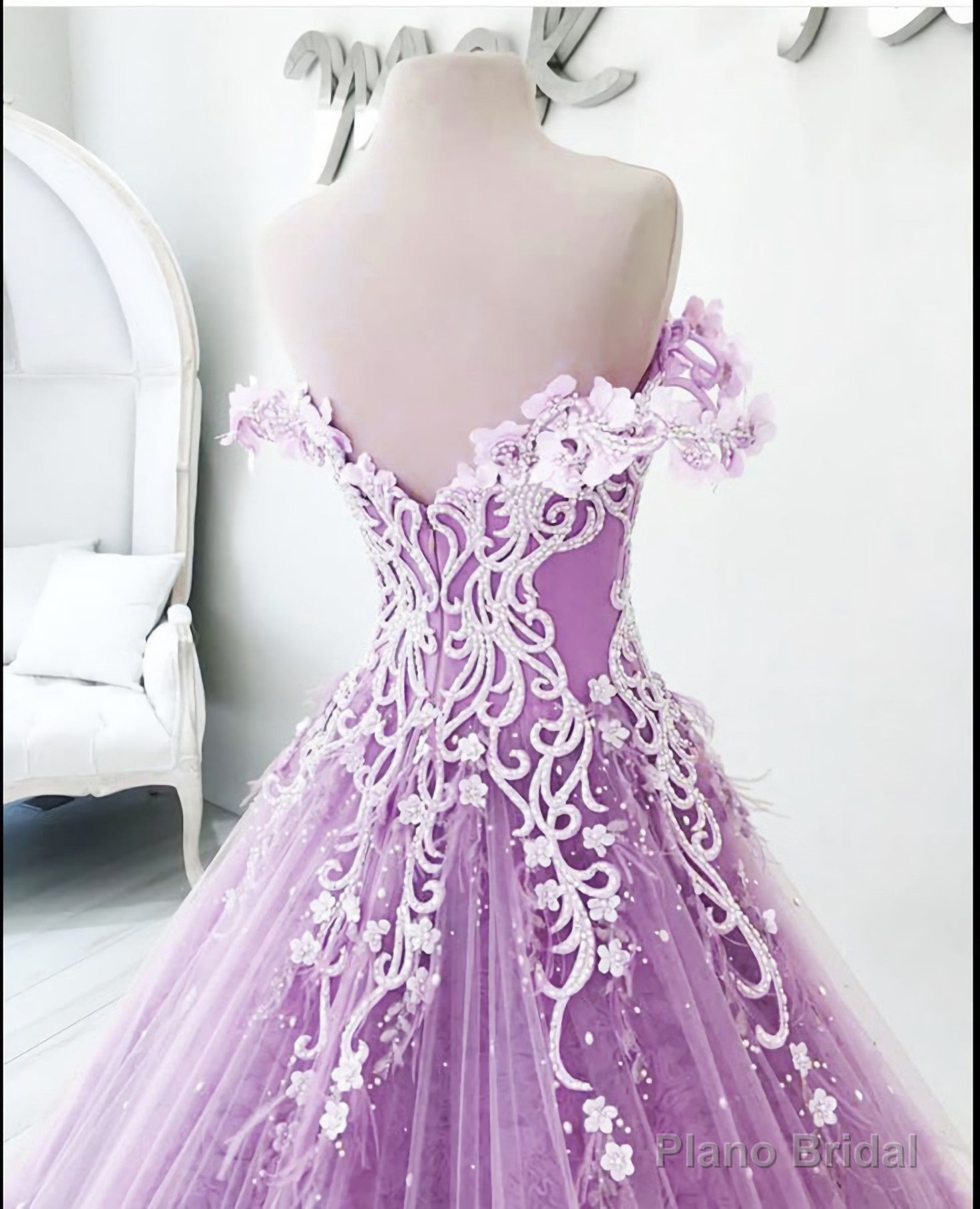Off The Shoulder Lilac Appliques Floor Length Prom Dresses Secondary image