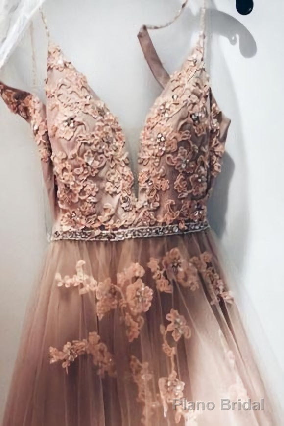 Lace Appliques Floor Length Tulle Prom Dresses Main image