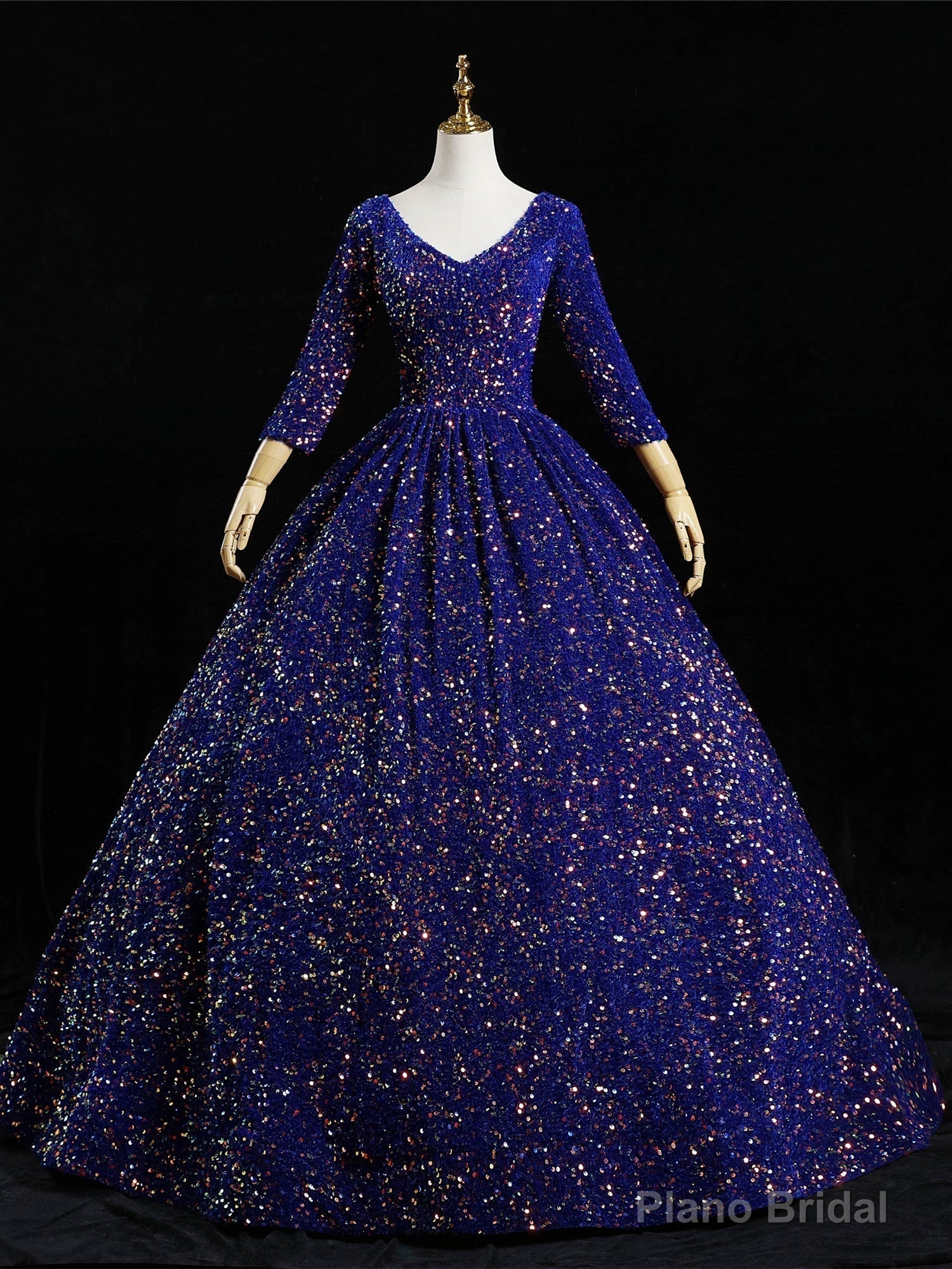 Royal Blue Sequins Long Sleeve V-neck Quinceanera Dress Main image