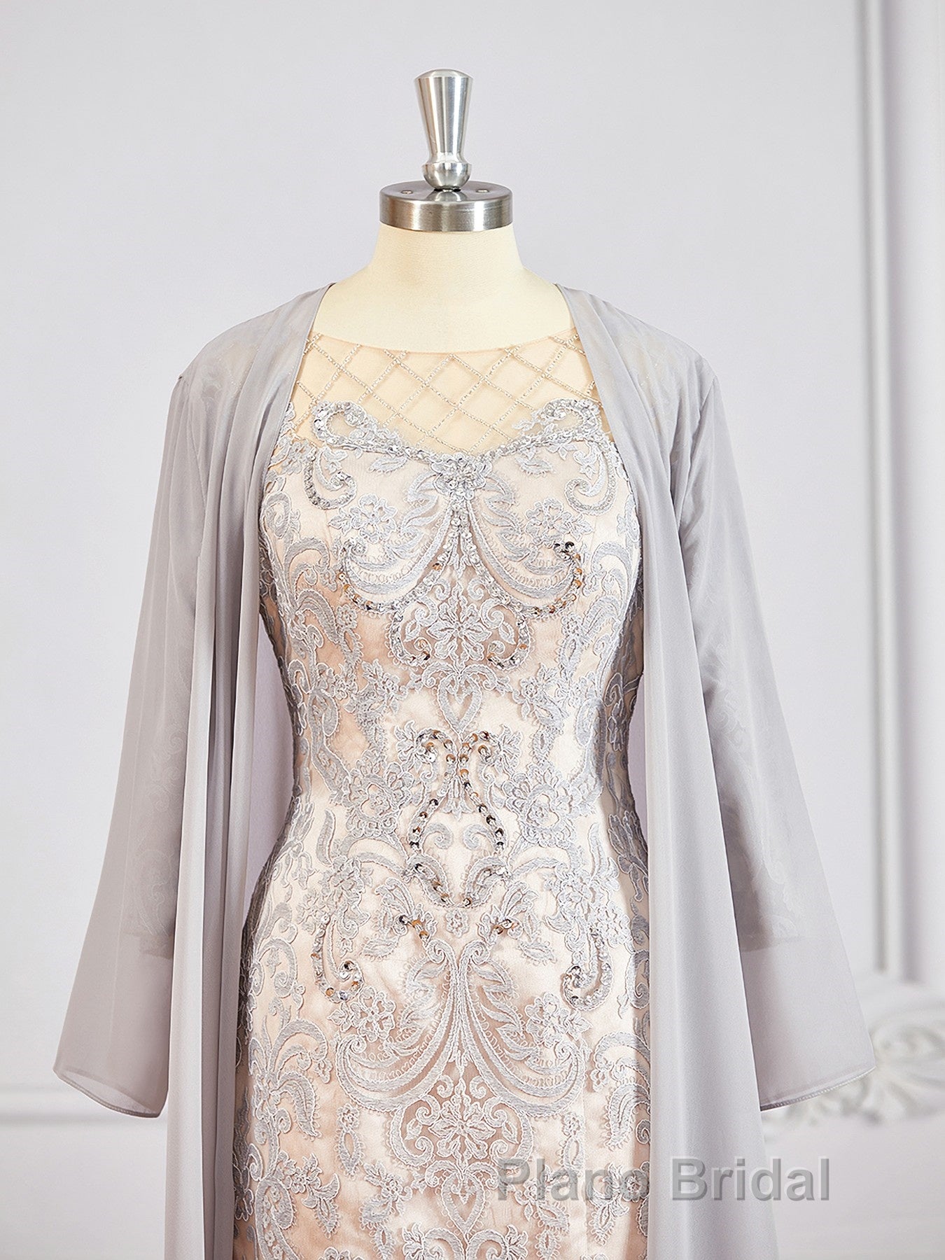 Sheath/Column Bateau Short/Mini Chiffon Mother of the Bride Dresses With Appliques Lace