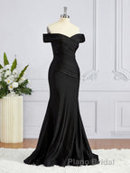 Sheath/Column Off-the-Shoulder Sweep Train Jersey Bridesmaid Dresses