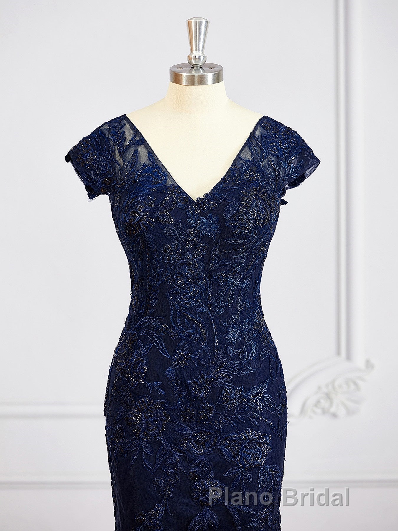 Sheath/Column V-neck Floor-Length Tulle Mother of the Bride Dresses With Appliques Lace Secondary image