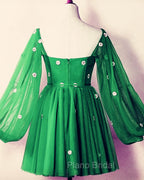 Short Green Puffy Sleeves Dresses With Daisy Flowers