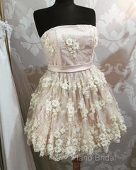 Short Strapless Homecoming Dresses With 3D Lace Flowers
